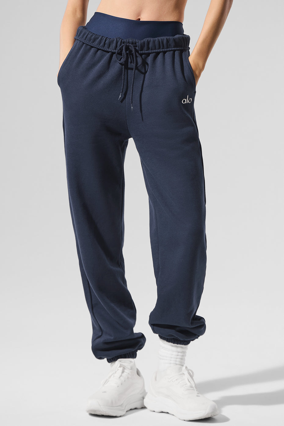 Accolade Sweatpants - Navy