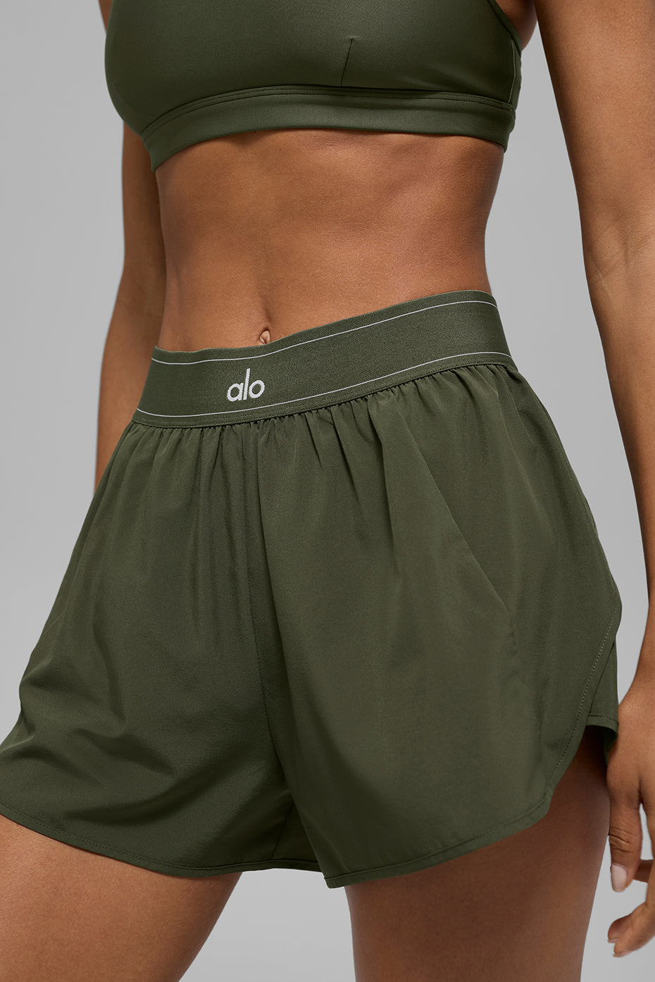 Match Point Shorts - Green Olive
